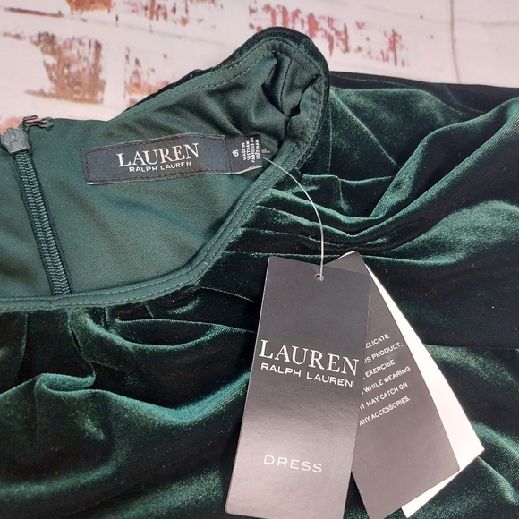 Lauren Ralph Lauren Green velvet cocktail dress - Picture 6 of 6